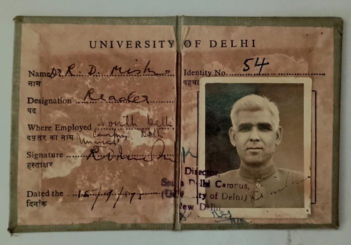 दिल्ली पहुँचे रामदरश मिश्र
